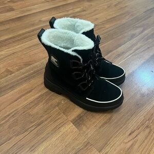 Women's Black Fur-Lined Sorel Boots